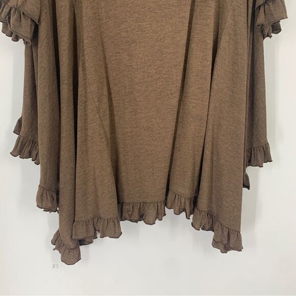 Basically Me Plus Size Brown Handkerchief Scalloped Hem Top Size 3X - Picture 3 of 12